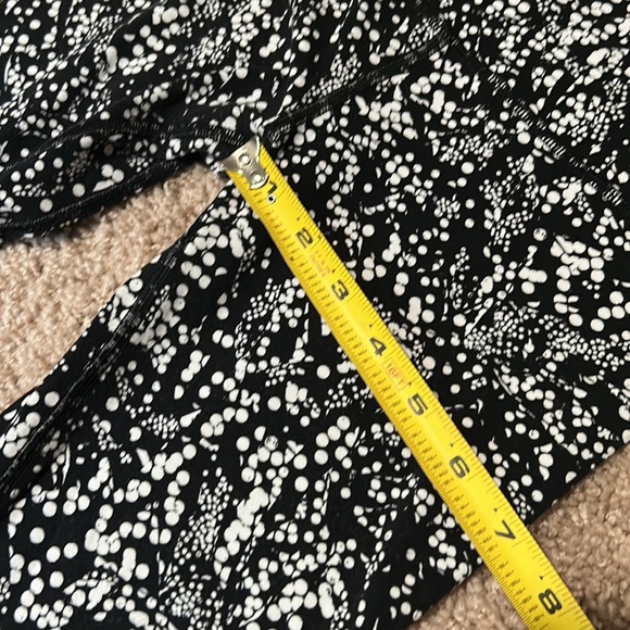 Lululemon black leggings - Picture 8 of 12